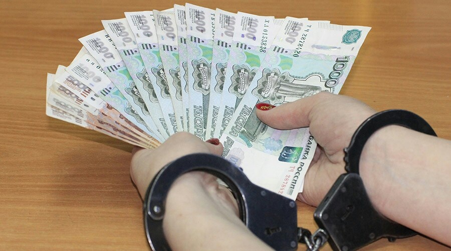 Житель Сакского района осужден за помощь в подкупе инспектора ГИБДД