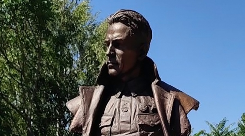 Памятник советскому разведчику Судоплатову установили в Мелитополе