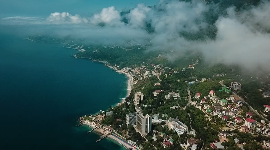 Более миллиона туристов отдохнули в Крыму с начала года