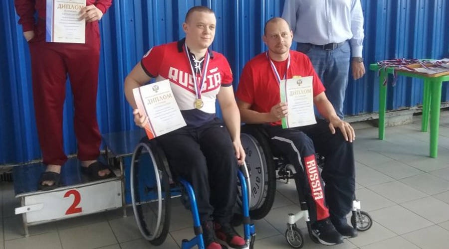 Студент-паралимпиец из Севастополя установил мировой рекорд по плаванью