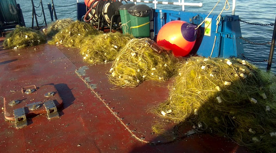 Пограничники нашли в Азовском море сети задержанных украинских браконьеров