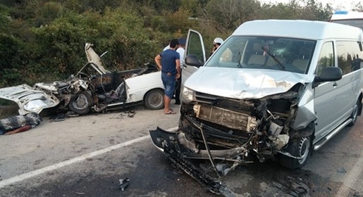 Один человек погиб и один пострадал при столкновении автомобилей возле Судака