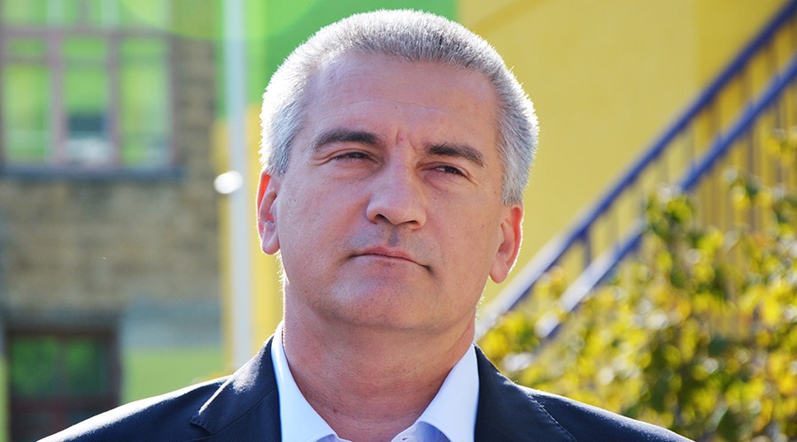 Аксёнов назвал условия для разделения полномочий главы Крыма и премьер-министра республики