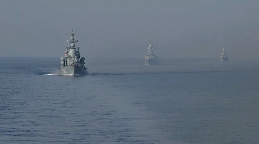 Корабли ЧФ провели артиллерийские стрельбы в Черном море