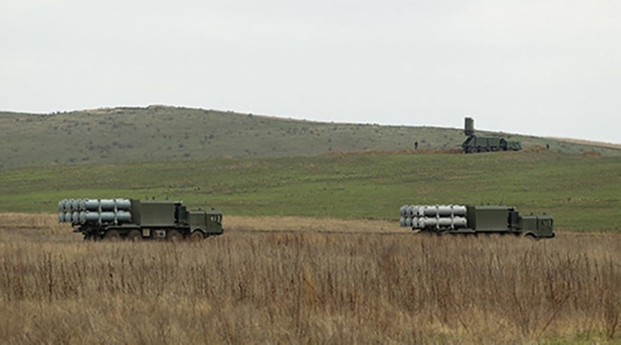 Ракетные комплексы «Бал» и «Бастион» проводят учения в Крыму и на побережье Кавказа