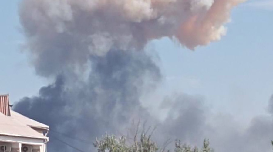 Восемьдесят частных домов повреждено после взрывов на аэродроме в Новофедоровке