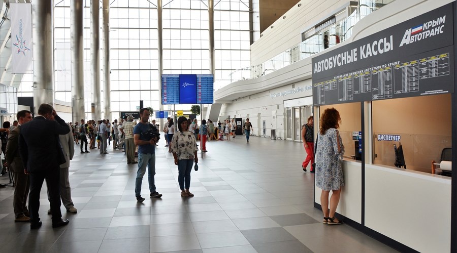 Кассы «Крымавтотранса» в аэропорту Симферополь перешли на круглосуточный режим работы