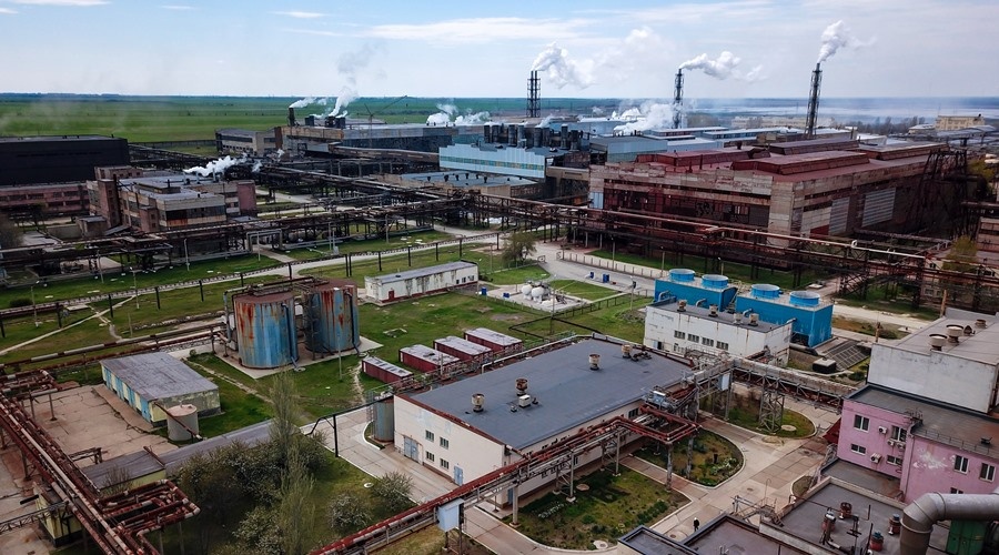 Титановый завод в Армянске работает на 60% мощности из-за нехватки сырья