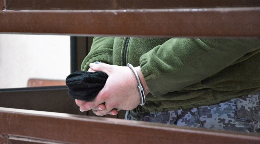Суд приговорил участника крымской ОПГ к восьми годам строгого режима