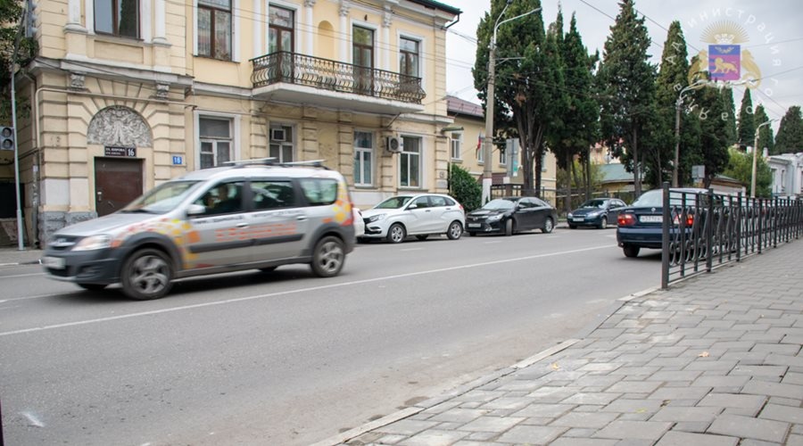 Пешеходный переход на улице Кирова в центре Ялты перенесут и оснастят светофором