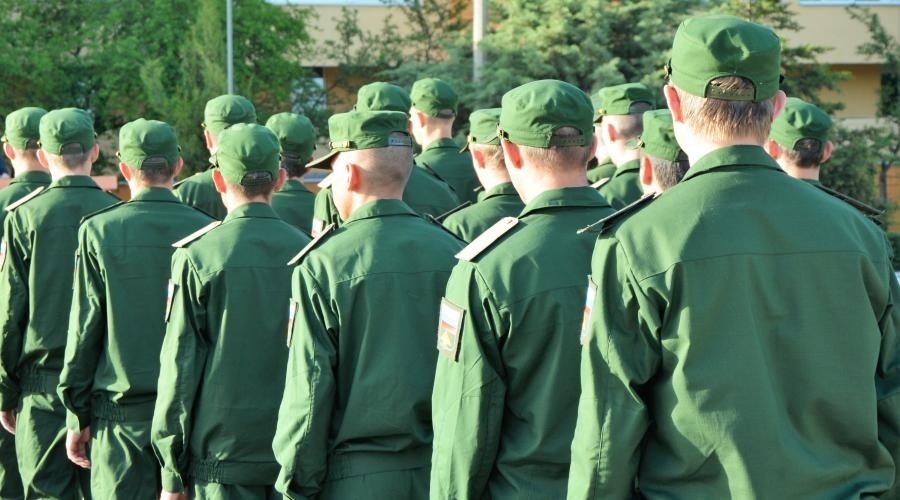 Российские военнослужащие по призыву не будут отправляться в горячие точки – минобороны