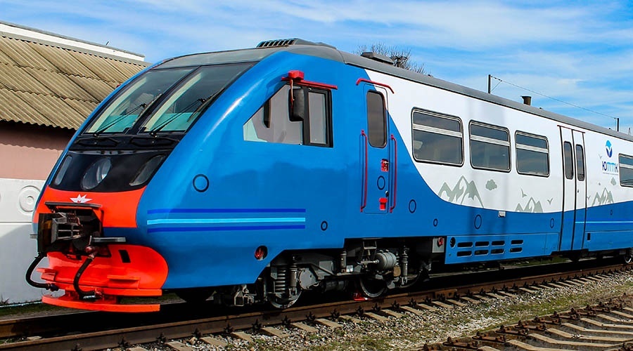 Перевозчик увеличит число пригородных поездов из Керчи в Анапу на майские праздники