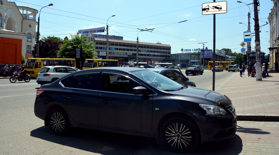 Многодетные родители не будут платить за парковку в Симферополе во время праздников
