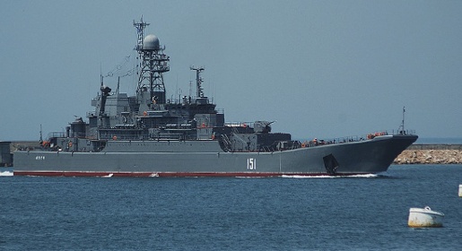 Большой десантный корабль «Азов» пройдёт под аркой Крымского моста
