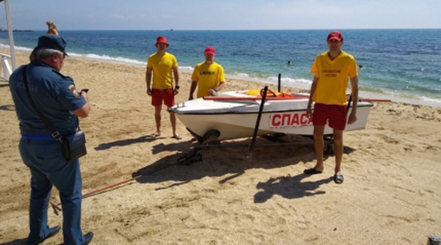 Крымские спасатели подтвердили готовность к купальному сезону 65% пляжей