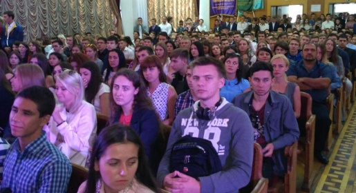 Аксёнов поздравил студентов КФУ с 1 сентября и пообещал им одни из лучших в стране условия обучения