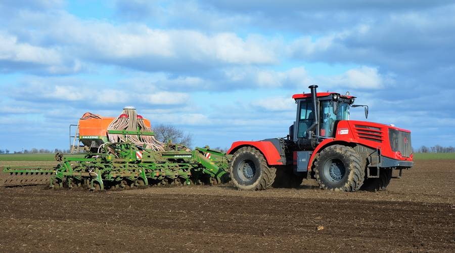 Крымские аграрии в этом году закупят почти 350 единиц новой сельхозтехники