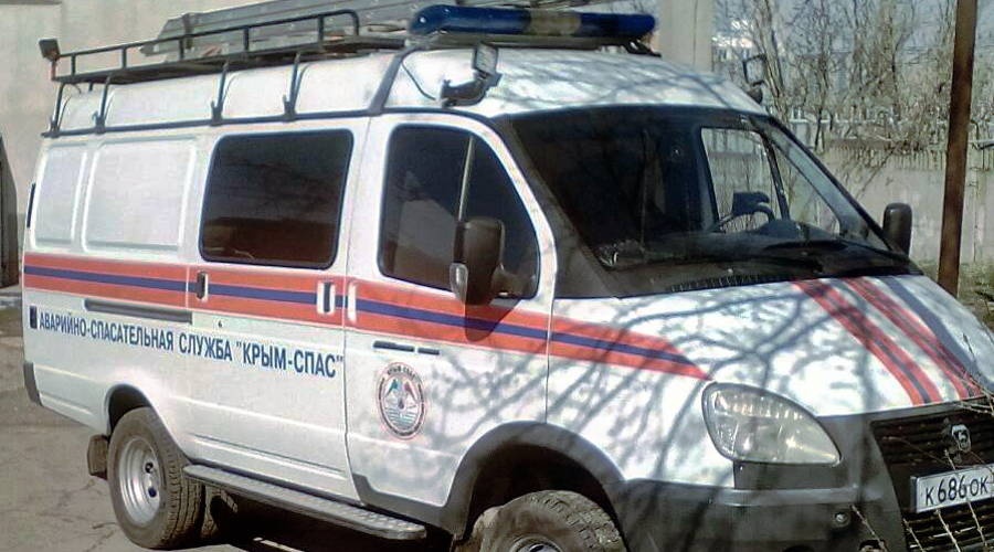 Крымские спасатели вызволили ребенка из запертой квартиры с включенной газовой плитой