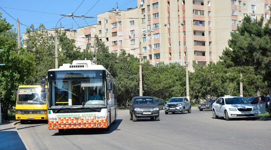 Симферополь получил около 12 млн рублей на установку новых остановочных павильонов