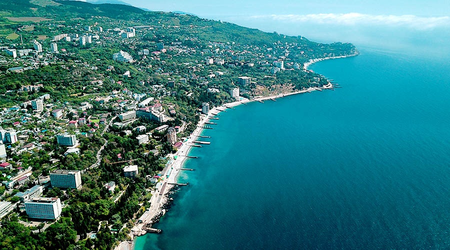 Почти 6 млн туристов отдохнули в Крыму с начала года
