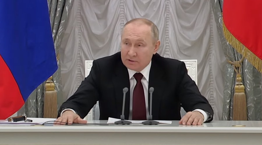 Путин назвал реальной угрозой войну Украины за Крым после вступления в НАТО