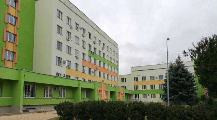 Полицейские допрашивают автора сообщения о минировании в детской больнице в Симферополе