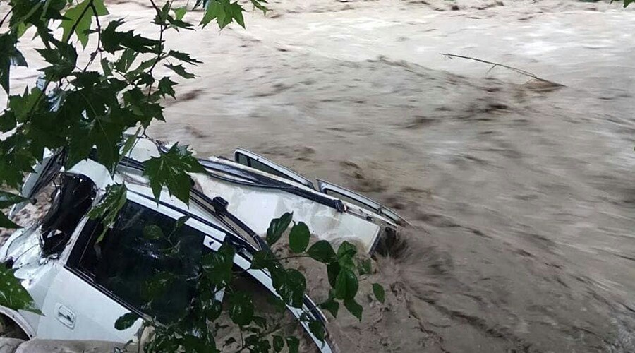 Режим ЧС объявили в Ялте из-за затопления центра города