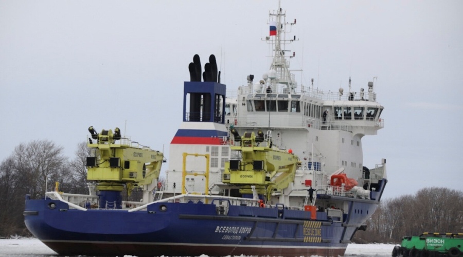 Новейшее судно обеспечения «Всеволод Бобров» направляется в Севастополь с Балтики