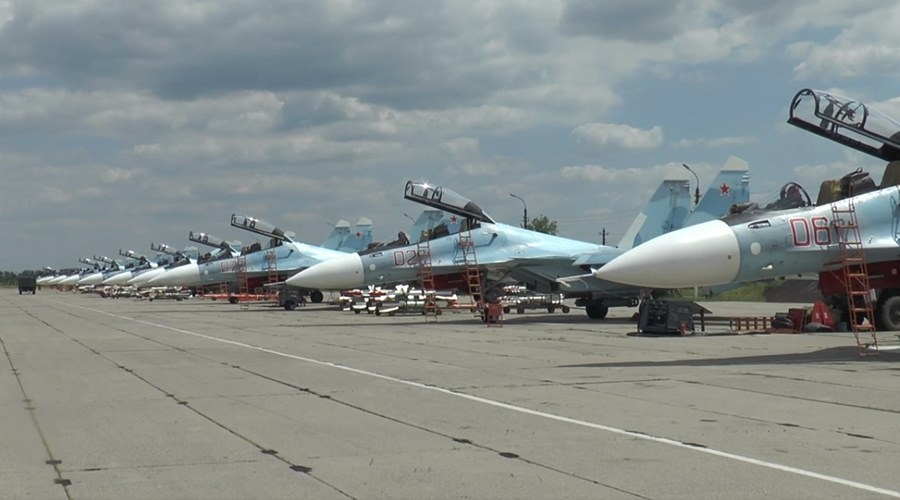 Более сотни самолетов и вертолетов отработали нанесение ракетных ударов в ходе учений в Крыму и на Кубани