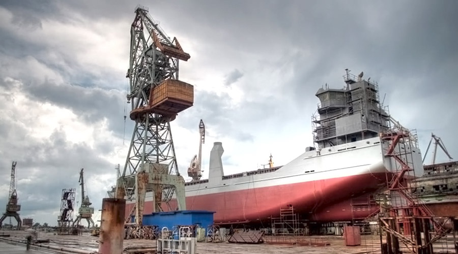 Закладка кораблей на заводе «Залив» с участием Путина перенесена