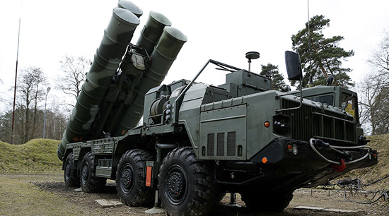Расчеты С-400 и «Панцирей» отработали в Крыму отражение удара крылатых ракет