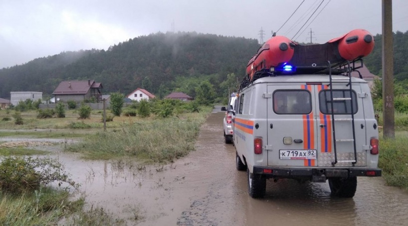 Более 100 человек эвакуированы в Крыму из-за ливней