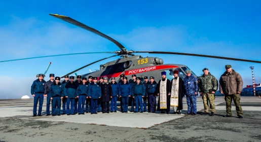 Крымские росгвардейцы получили два вертолета Ми-8