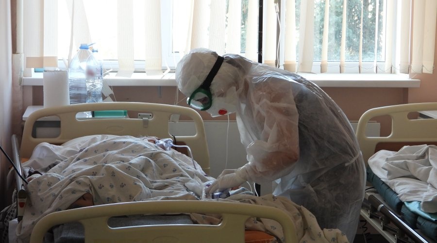 Девять пациентов с COVID-19 умерли в Крыму за сутки 
