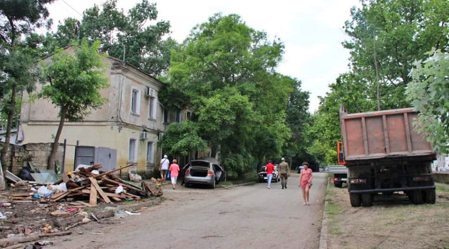 Власти выплатили компенсации 229 пострадавшим от потопа керчанам