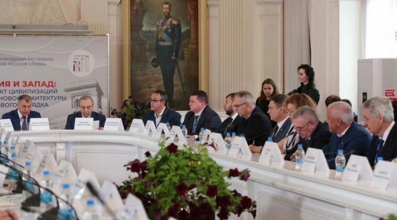 Муниципалитеты Крыма подписали соглашения о дружбе с городами ДНР и ЛНР