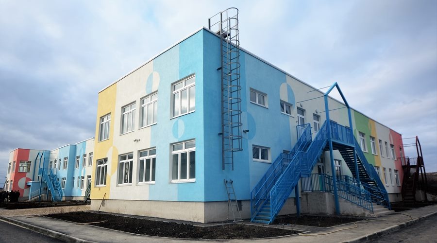 Более десятка предусмотренных ФЦП школ и детских садов будут сданы до конца года в Крыму