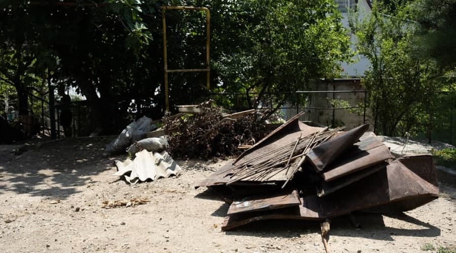 Власти Ялты отремонтируют более 60 пострадавших во время июньского потопа дворов