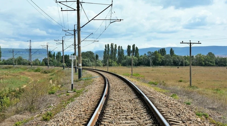 Более 46 километров железнодорожных путей отремонтируют в Крыму в 2021 году