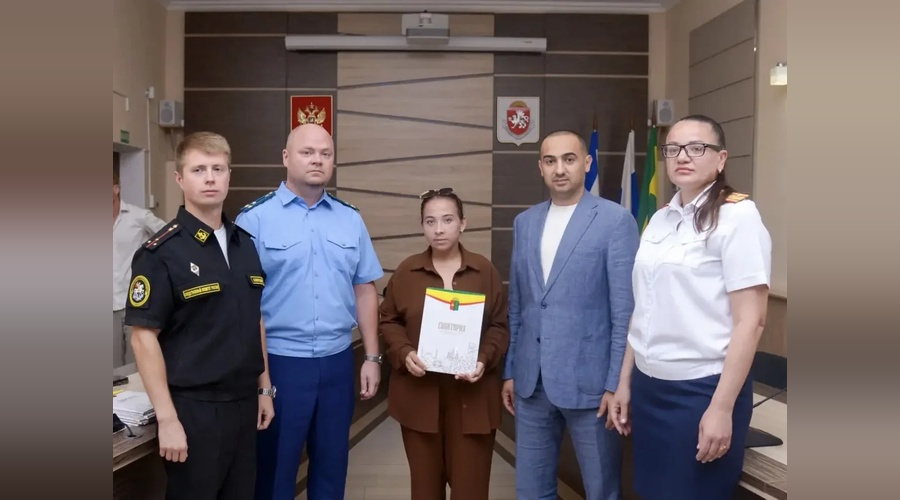 14 сирот из Евпатории получили благоустроенные квартиры