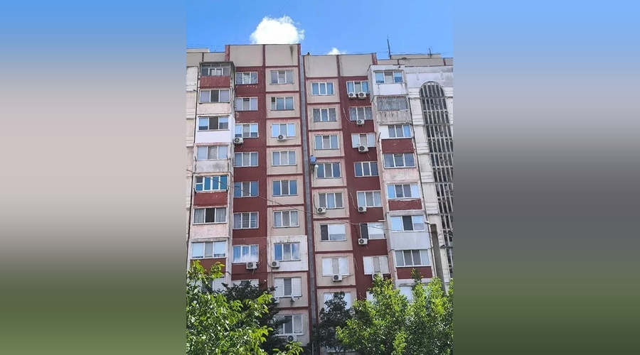 Керченские управляющие компании продолжают ремонтные работы в домах