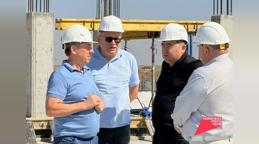 Власти Крыма проконтролировали строительство детского сада в Ана-Юрте