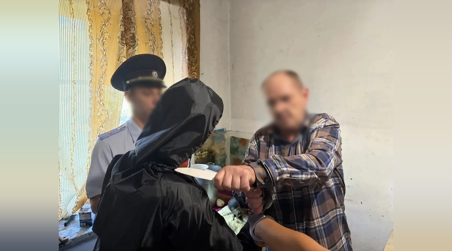В селе Семисотка мужчина зарезал приятеля после совместной выпивки