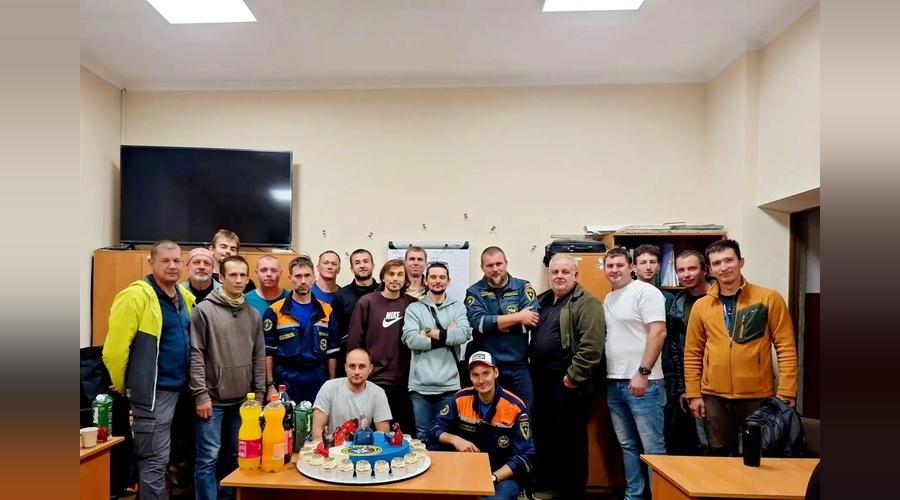 Спасённые спелеологи поблагодарили сотрудников «КРЫМ-СПАС»
