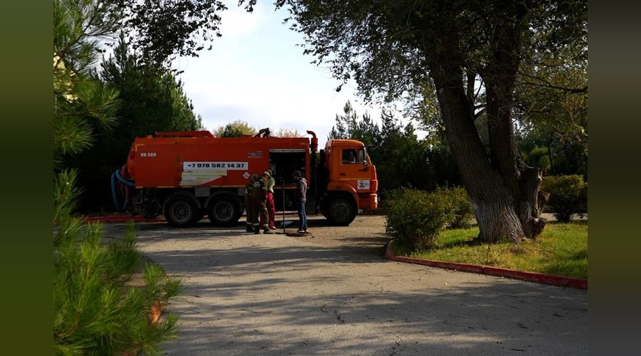 Городские службы Керчи восстанавливают работу ливневой системы
