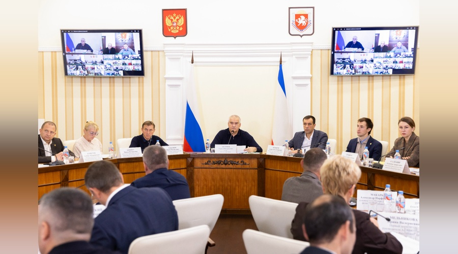 Сергей Аксёнов пригрозил взысканиями за нерешённые обращения жителей