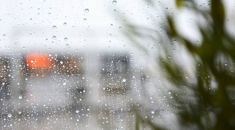 МЧС предупредило о резком ухудшении погоды в Симферополе