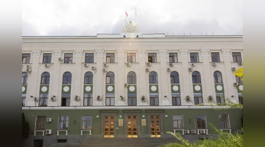 Расходы на соцсферу и экономику в крымском бюджете 2025 года