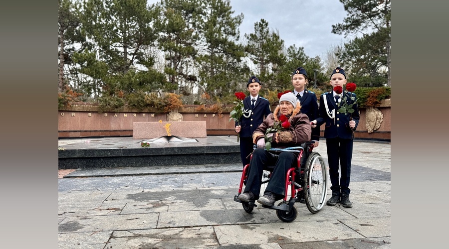 Крымские следователи и кадеты исполнили мечту ветерана блокадного Ленинграда