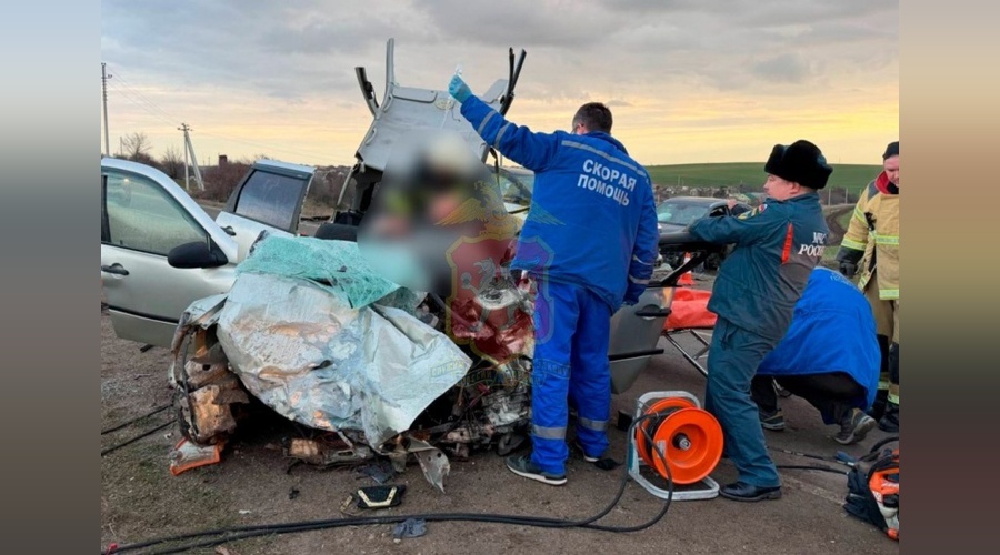 На трассе Симферополь - Живописное в аварии пострадали  четверо человек